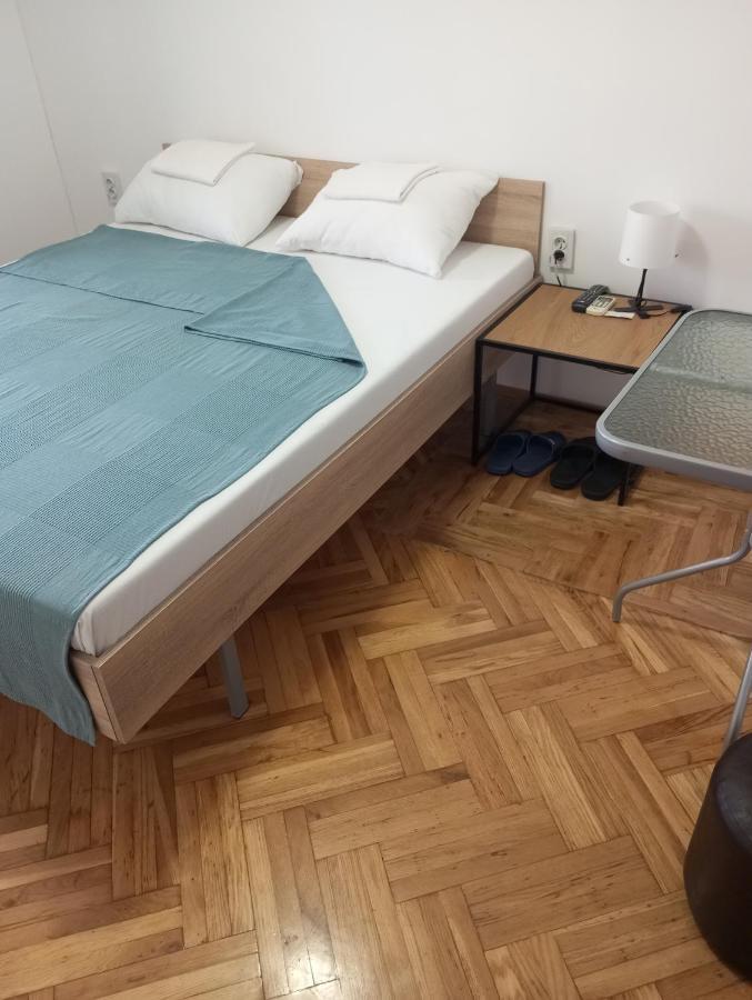 Airport Md Rooms Bělehrad Exteriér fotografie